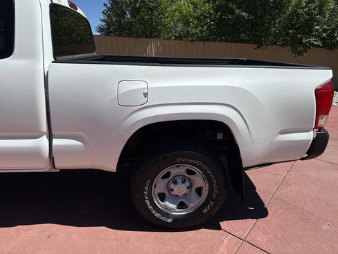 Used 2021 Toyota Tacoma SR RWD image 29