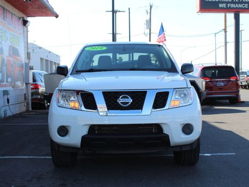 Used 2019 Nissan Frontier SV AWD/4WD image 10