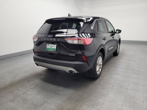 Used 2022 Ford Escape SE w/ Cold Weather Package image 9