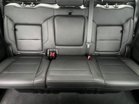 Used 2022 Chevrolet Silverado 1500 LTZ w/ LTZ Premium Package image 16