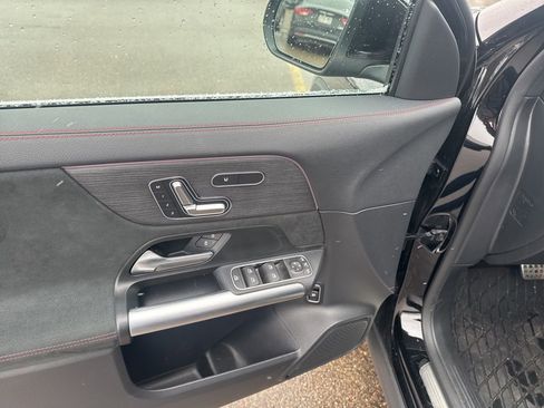 Used 2023 Mercedes-Benz GLA 250 4MATIC image 28