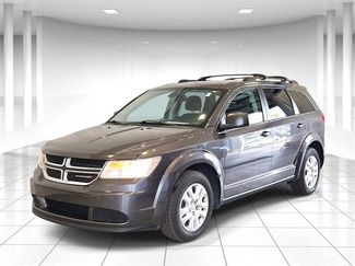 Used 2019 Dodge Journey SE image 1