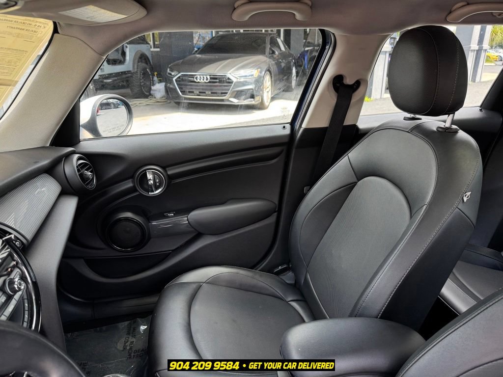Used 2015 MINI Cooper 4-Door Hardtop FWD image 21