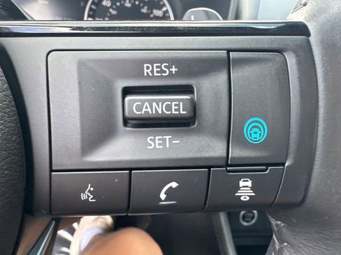 Used 2022 Nissan Rogue SL image 33