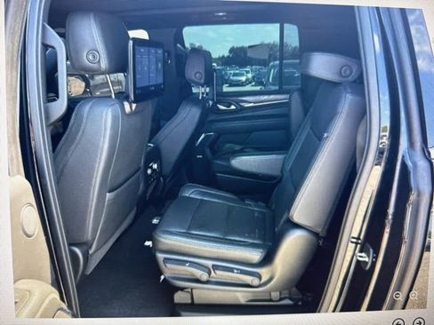 Used 2021 GMC Yukon XL Denali w/ Denali Ultimate Package image 6