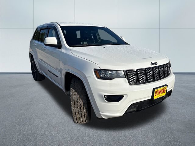 Used 2020 Jeep Grand Cherokee Altitude AWD/4WD image 5