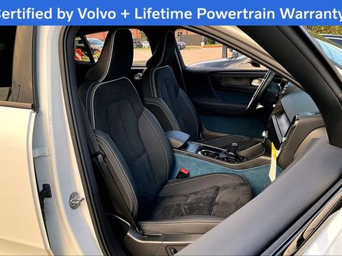 Certified 2023 Volvo C40 P8 Recharge Ultimate w/ Protection Package Premier image 9