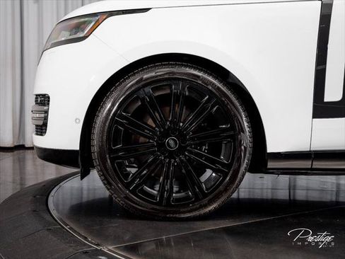 Used 2023 Land Rover Range Rover Long Wheelbase SE AWD/4WD image 7