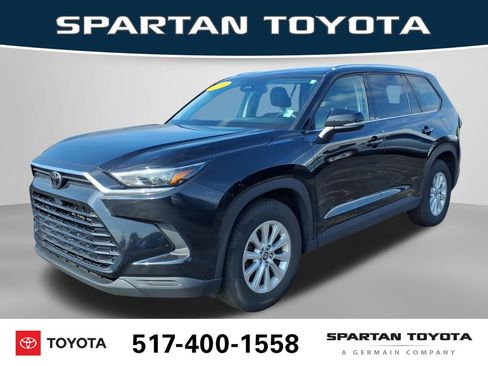 Used 2025 Toyota Grand Highlander AWD image 1