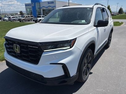 New 2025 Honda Pilot Black Edition