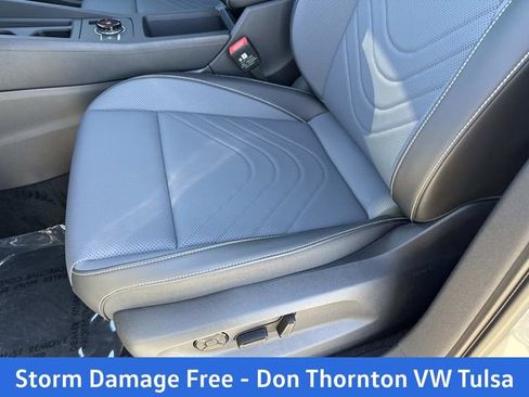New 2026 Volkswagen Tiguan SE FWD image 13