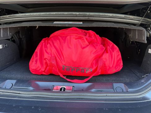 Used 2019 Ferrari Portofino RWD image 48