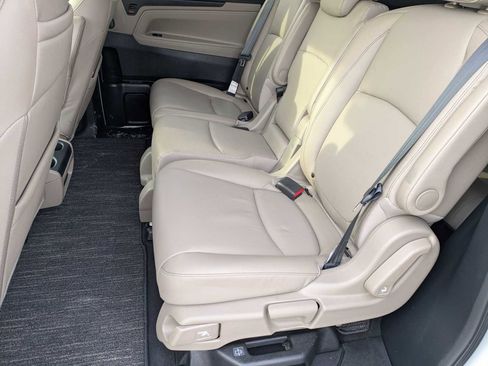 Used 2023 Honda Odyssey Touring image 19