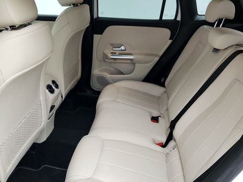 Used 2023 Mercedes-Benz GLA 250 w/ Premium Package image 20