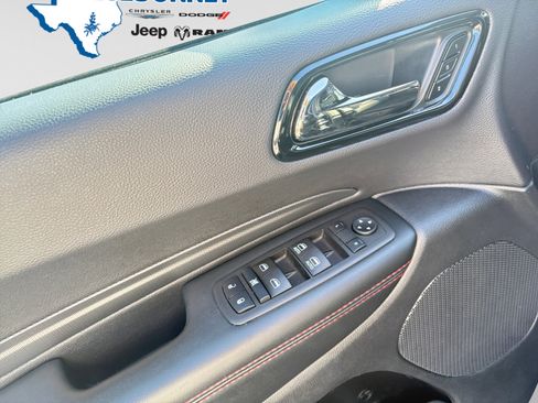 Used 2025 Dodge Durango GT AWD/4WD image 10