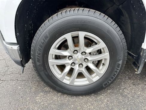 Used 2019 Chevrolet Silverado 1500 LTZ w/ LTZ Convenience Package image 10