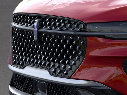 New 2026 Lincoln Nautilus Premier image 17