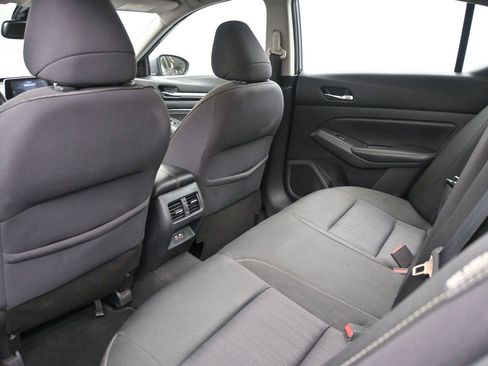 Used 2019 Nissan Altima 2.5 SV FWD image 10