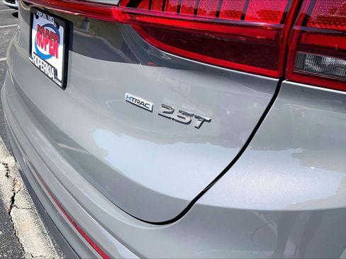 Used 2023 Hyundai Santa Fe Calligraphy AWD/4WD image 8