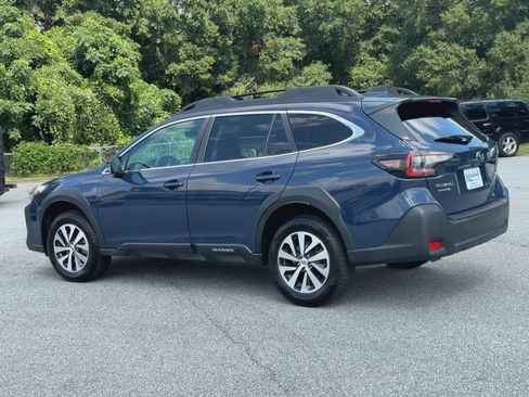 Used 2023 Subaru Outback Premium w/ Popular Package #1 AWD/4WD image 6