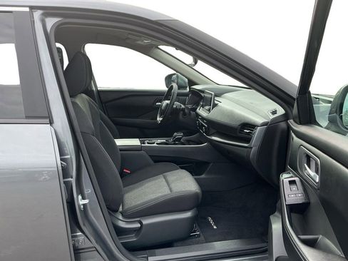 Used 2026 Nissan Rogue SV image 22