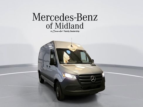 New 2025 Mercedes-Benz Sprinter 2500 image 1