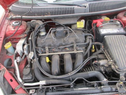 Used 2005 Dodge Neon SXT image 4