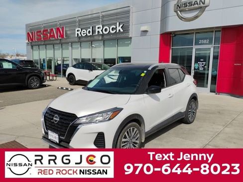 Used 2024 Nissan Kicks SV image 1
