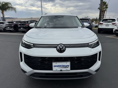 Used 2025 Volkswagen Tiguan S AWD/4WD image 3