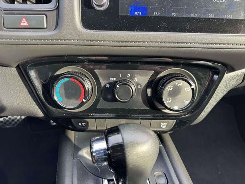 Used 2022 Honda HR-V Sport image 27