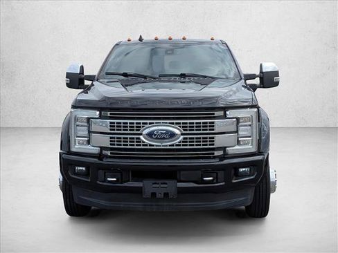 Used 2019 Ford F450 Platinum w/ Platinum Ultimate Package AWD/4WD image 2