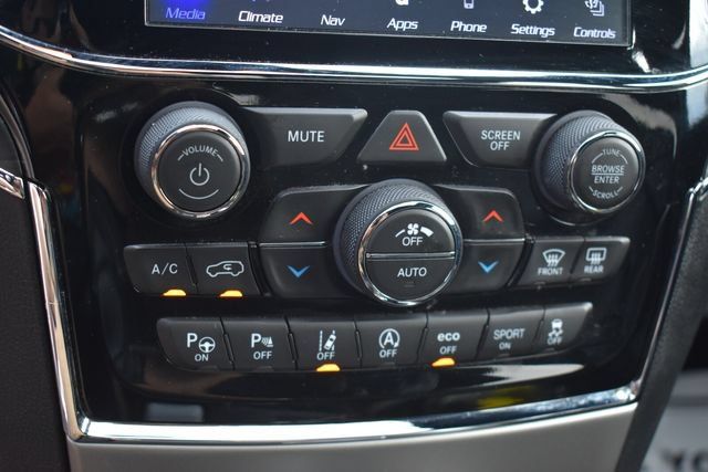 Used 2021 Jeep Grand Cherokee Limited AWD/4WD image 35
