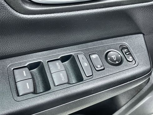 Certified 2025 Honda CR-V EX image 12