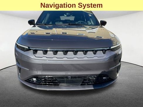 Used 2024 Jeep Wagoneer Launch Edition image 4