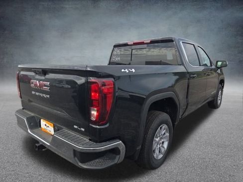 Used 2026 GMC Sierra 1500 SLE w/ Preferred Package image 12