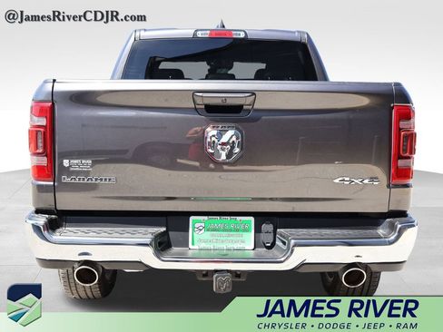 Used 2024 RAM 1500 Laramie AWD/4WD image 4