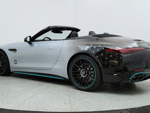 Used 2024 Mercedes-Benz SL 63 AMG 4MATIC image 3