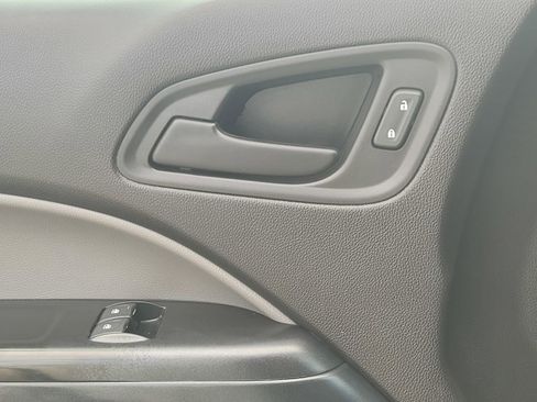 Used 2018 Chevrolet Colorado W/T w/ WT Convenience Package image 30