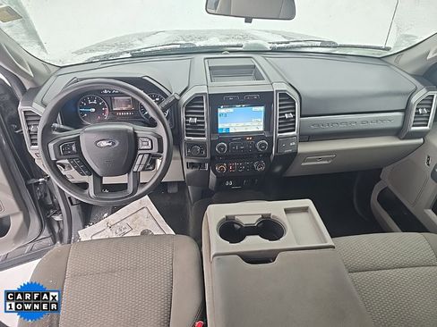 Used 2017 Ford F250 XLT w/ XLT Premium Package image 8