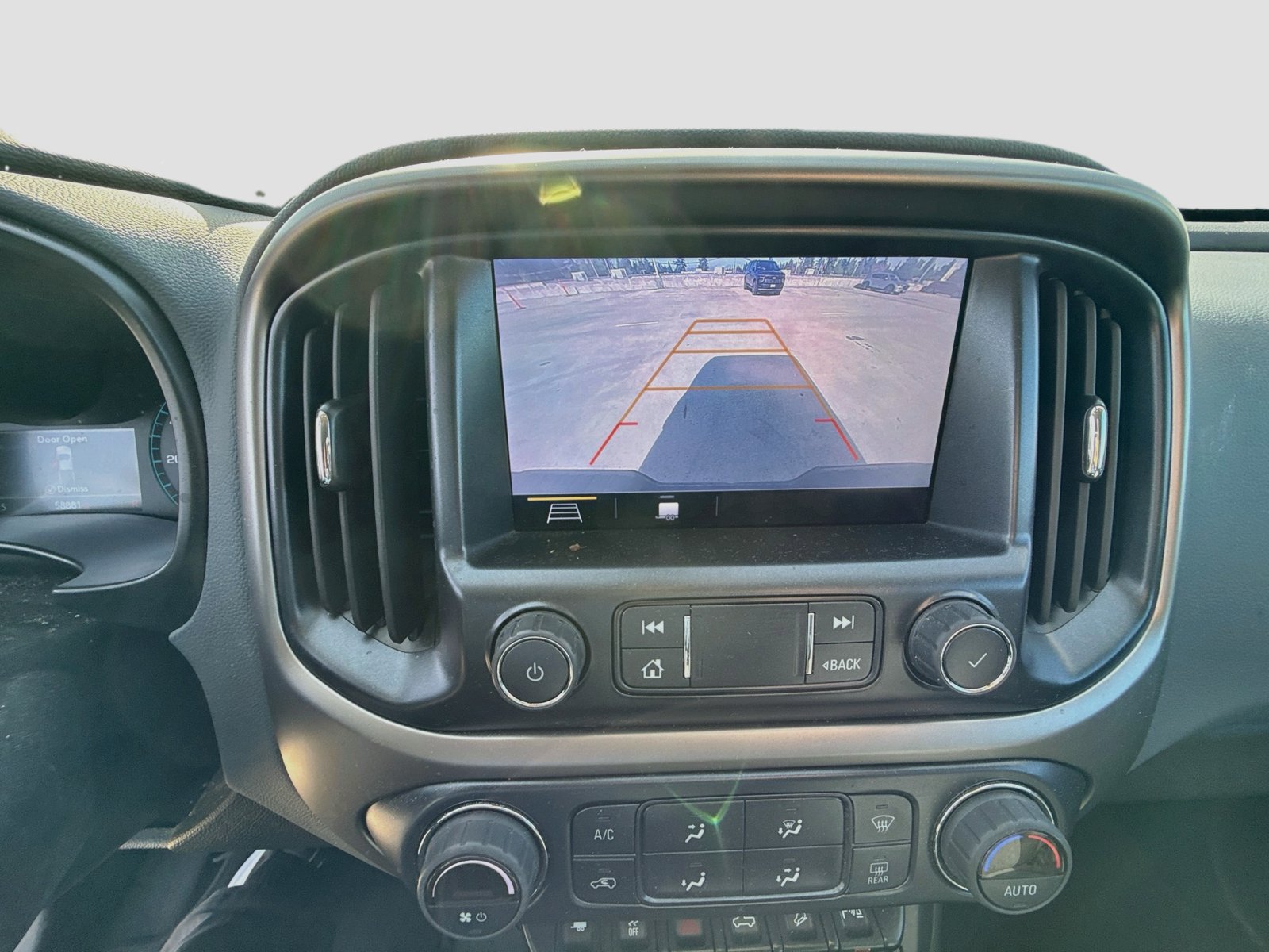 Used 2022 Chevrolet Colorado Z71 AWD/4WD image 13
