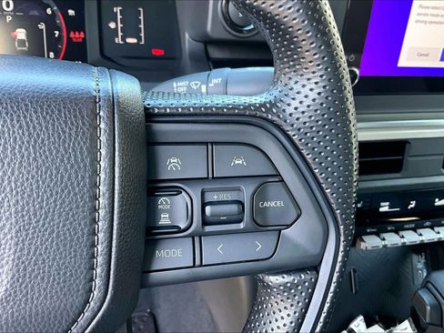Certified 2026 Toyota Tacoma SR5 AWD/4WD image 23