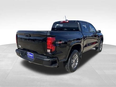Used 2023 Chevrolet Colorado LT image 7