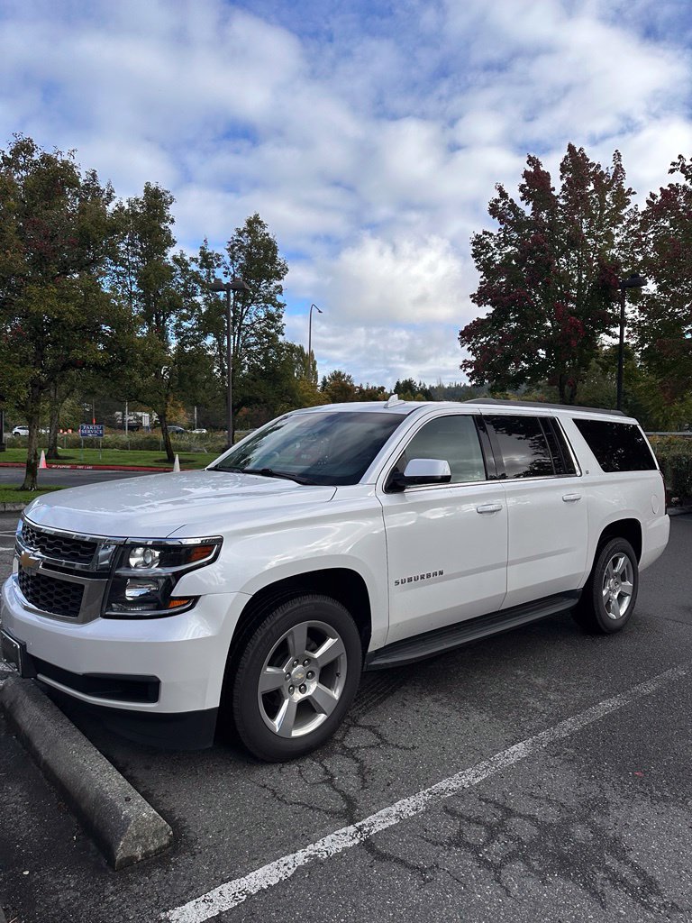 Used 2018 Chevrolet Suburban LT AWD/4WD image 2