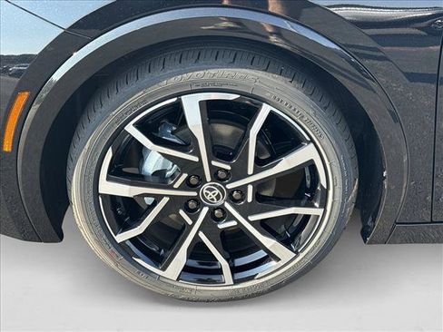 New 2026 Toyota Prius Plug-In Hybrid FWD image 8