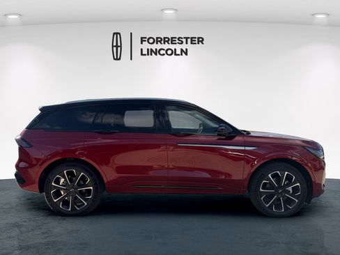 New 2026 Lincoln Nautilus Reserve AWD/4WD image 2