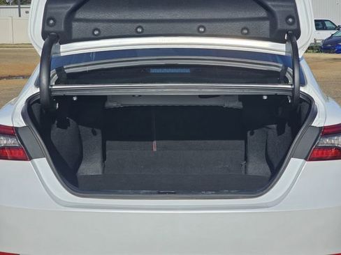 Used 2022 Toyota Camry XSE w/ Navigation Package image 28