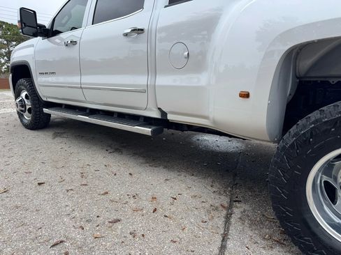 Used 2018 GMC Sierra 3500 Denali w/ Duramax Plus Package image 31