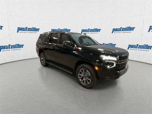 Used 2021 Chevrolet Tahoe Z71 w/ Z71 Signature Package image 2