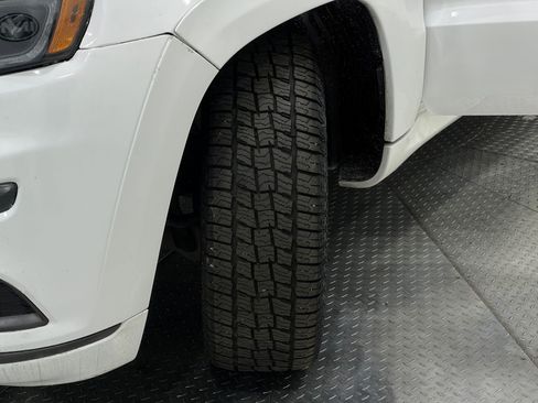 Used 2020 Jeep Grand Cherokee Limited X image 36