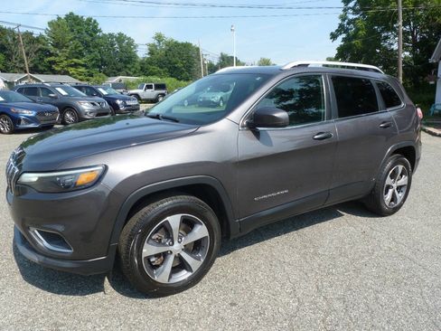 Used 2019 Jeep Cherokee Limited AWD/4WD image 1